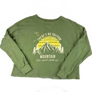 Love Vintage Green Mountain Graphic Cropped Sweatshirt Granola Outdoor